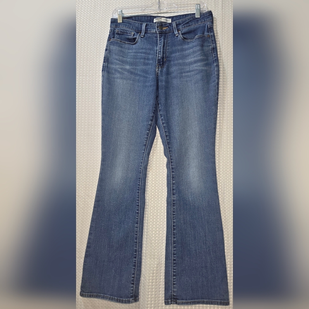 Levi Strauss Signature Bootcut Jeans Womens 6 (28x32) Medium Wash Classic Denim - Picture 10 of 11